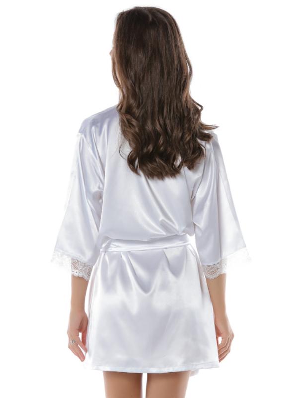 Halat din satin alb cu dantela