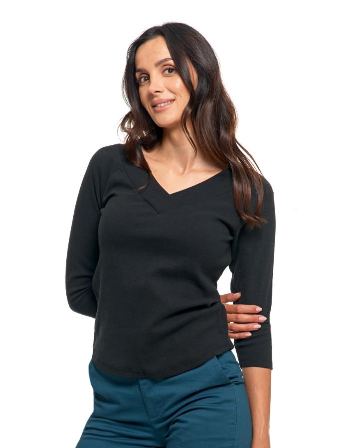 O bluza clasică din bumbac