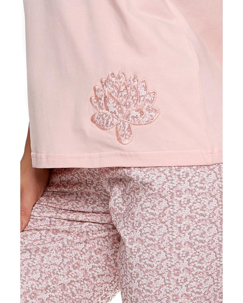 Pijama roz cu maneca scurta si pantalon 3/4