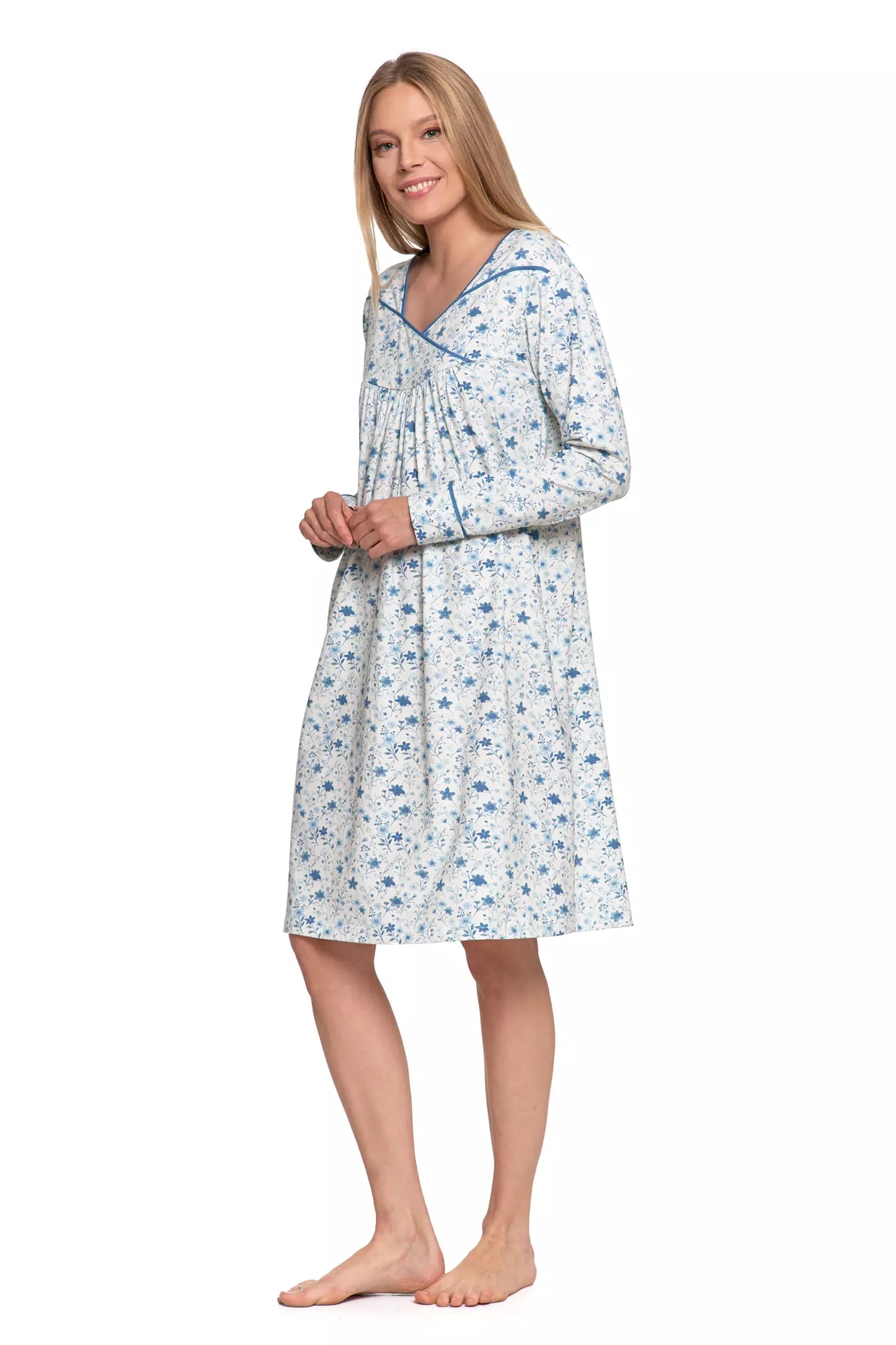 Camasa de noapte inflorata