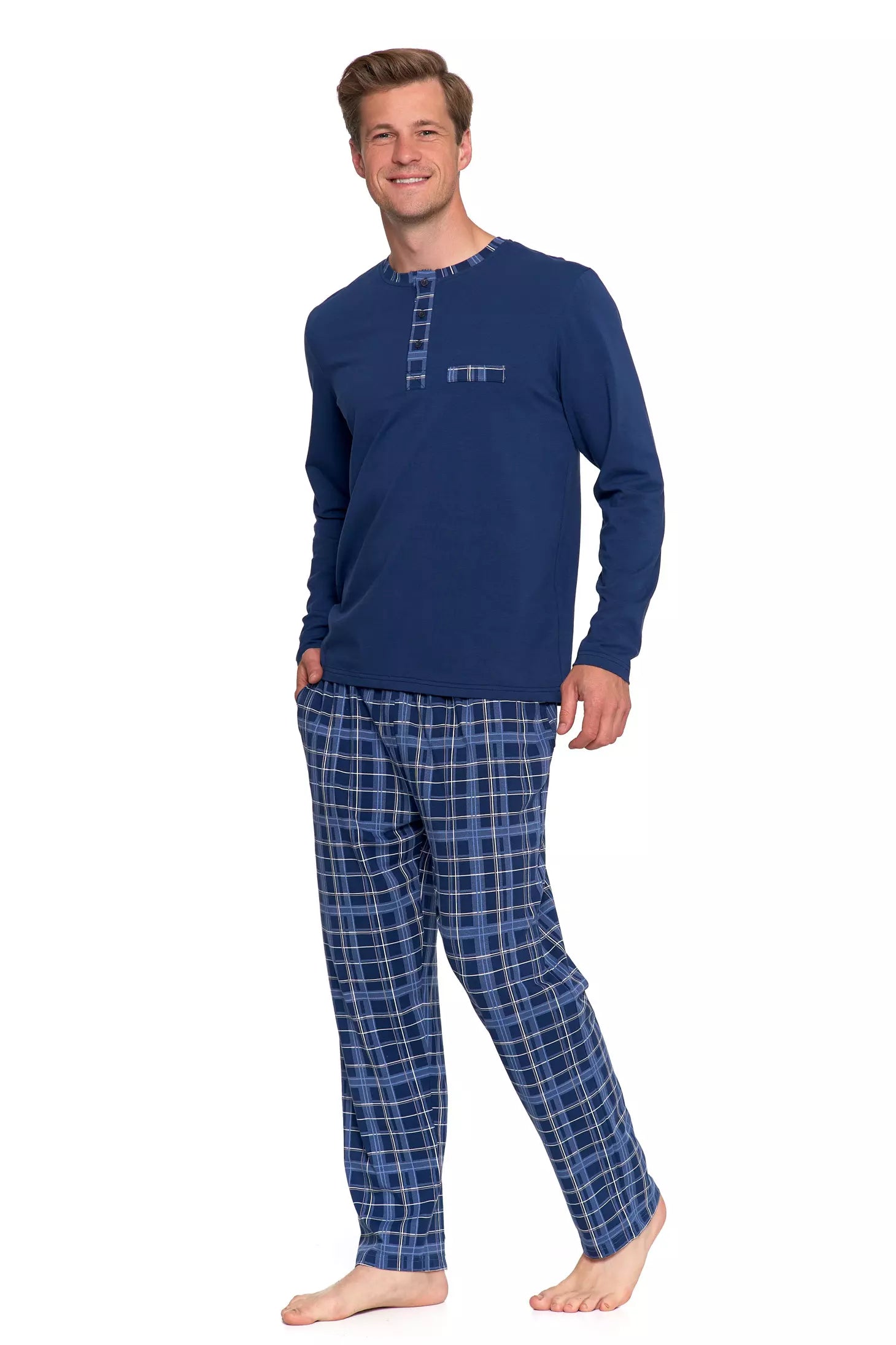 Pijamale barbati cu maneca lunga și pantaloni in carouri